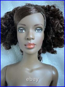 Tonner Tyler Wentworth NUDE 2004 AMBER GLOW ESME 16 Fashion DOLL BA BODY No Box