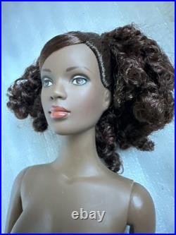 Tonner Tyler Wentworth NUDE 2004 AMBER GLOW ESME 16 Fashion DOLL BA BODY No Box