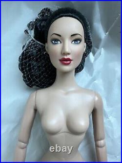 Tonner Tyler Wentworth NUDE 2006 CITY STYLE CARRIE 16 Fashion DOLL BW BODY LE