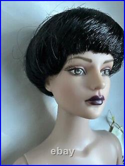 Tonner Tyler Wentworth NUDE 2008 PULP FICTION SYDNEY 16 Fashion DOLL BW BODY