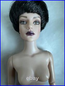 Tonner Tyler Wentworth NUDE 2008 PULP FICTION SYDNEY 16 Fashion DOLL BW BODY