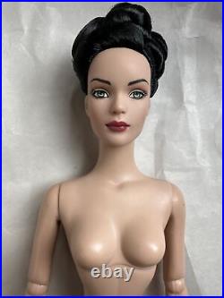 Tonner Tyler Wentworth NUDE A NIGHT TO REMEMBER 16 DOLL BENDING WRIST BW BODY