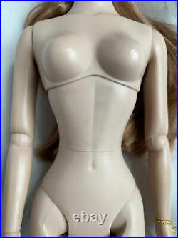 Tonner Tyler Wentworth NUDE Dark Embrace SYDNEY CHASE 16 Fashion Doll + Stand