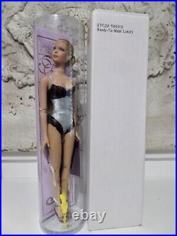 Tonner Tyler Wentworth RTW Ready to Wear LUXURY BLONDE in SHIPPER- NRFB