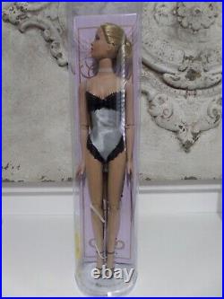 Tonner Tyler Wentworth RTW Ready to Wear LUXURY BLONDE in SHIPPER- NRFB