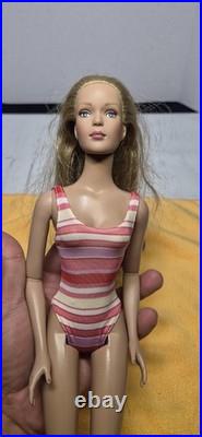Tonner Tyler Wentworth RTW Super Stripes Blonde Barbie Doll FAO Schwartz 16