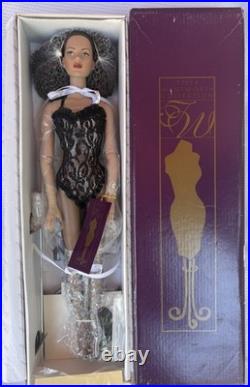 Tonner Tyler Wentworth RTW Suzette Dubois Brunette Doll LE 1000 NRFB TW9404B COA