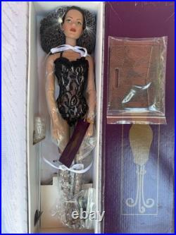 Tonner Tyler Wentworth RTW Suzette Dubois Brunette Doll LE 1000 NRFB TW9404B COA