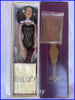 Tonner Tyler Wentworth RTW Suzette Dubois Brunette Doll LE 1000 NRFB TW9404B COA