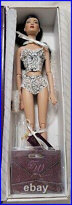 Tonner Tyler Wentworth Ready to Wear Carrie Doll Lingerie NRFB TW2404