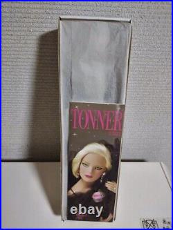 Tonner Tyler Wentworth Samantha Bewitched Doll