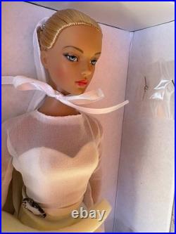 Tonner Tyler Wentworth Show Stopping Sydney Doll TW2406 NRFB Complete In Box