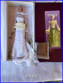 Tonner Tyler Wentworth Show Stopping Sydney Doll TW2406 NRFB Complete In Box