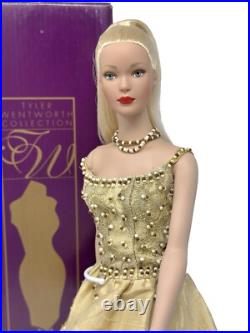 Tonner Tyler Wentworth Signature Blonde Dressed in 2000 Champagne Bubble Outfit Tonner Tyler Wentworth Signature Blonde Dressed in 2000 Champagne Bubble Outfit