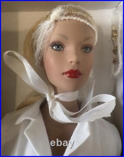 Tonner Tyler Wentworth Signature Style 2004 NRFB Complete TW0405 Portfolio