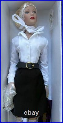 Tonner Tyler Wentworth Signature Style BW Blonde Doll TW0405 MIB NRFB 2004