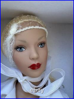 Tonner Tyler Wentworth Signature Style BW Blonde Doll TW0405 MIB NRFB 2004