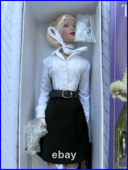 Tonner Tyler Wentworth Signature Style BW Blonde Doll TW0405 MIB NRFB 2004 Tonner Tyler Wentworth Signature Style BW Blonde Doll TW0405 MIB NRFB 2004