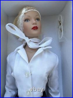 Tonner Tyler Wentworth Signature Style BW Blonde Doll TW0405 MIB NRFB 2004