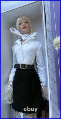 Tonner Tyler Wentworth Signature Style BW Blonde Doll TW0405 MIB NRFB 2004
