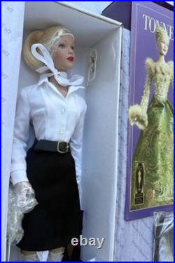 Tonner Tyler Wentworth Signature Style BW Blonde Doll TW0405 MIB NRFB 2004