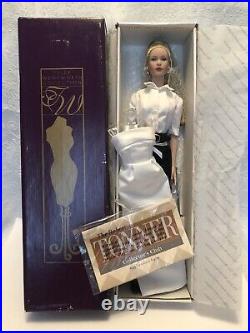 Tonner/ Tyler Wentworth Signature Style Blonde Hair Doll 99802 XTRA White Dress