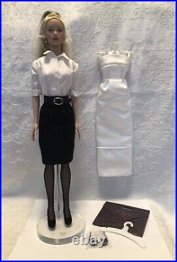 Tonner/ Tyler Wentworth Signature Style Blonde Hair Doll 99802 XTRA White Dress