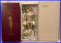 Tonner Tyler Wentworth Ski Retreat Sydney Chase Fashion Doll New In Box Shipper