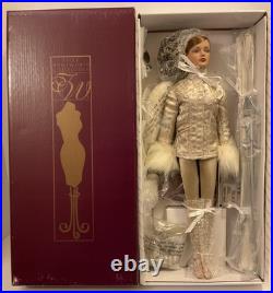 Tonner Tyler Wentworth Ski Retreat Sydney Chase Fashion Doll New In Box Shipper