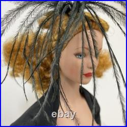 Tonner Tyler Wentworth Soir de Fete Doll 16 Theatre de La Mode with Box & Stand