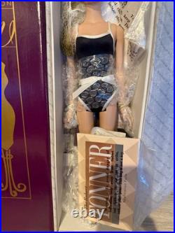 Tonner Tyler Wentworth Something Sleek Blonde Hair Doll #20802 withShipper