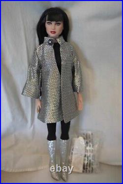 Tonner Tyler Wentworth Stark Moderne Kit 16 Fashion Doll with Orig Box LE 500