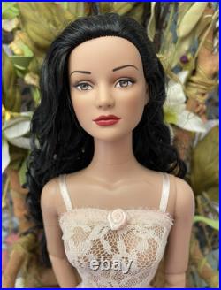 Tonner Tyler Wentworth- Stella Rose Raven upgraded to BW body LE250