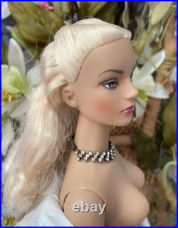 Tonner Tyler Wentworth- Sydney Chase Ice Blue 16 dressed doll