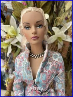 Tonner Tyler Wentworth- Sydney Chase Ice Blue 16 dressed doll