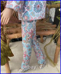 Tonner Tyler Wentworth- Sydney Chase Ice Blue 16 dressed doll