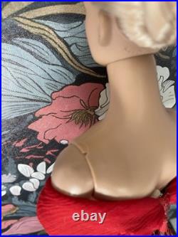 Tonner Tyler Wentworth- Sydney Chase Mistletoe & Magic in MA Alex Wore Red