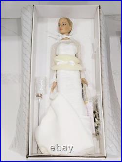 Tonner Tyler Wentworth Sydney Chase Show Stopping Doll TW2406 NRFB LE 1500