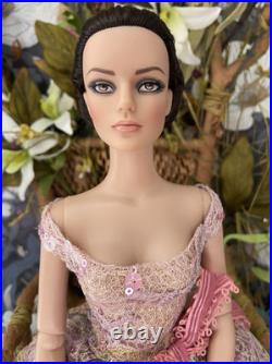 Tonner Tyler Wentworth Sydney Chase The Eyes Have It 16 doll LE200