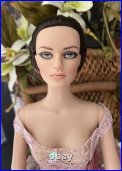 Tonner Tyler Wentworth Sydney Chase The Eyes Have It 16 doll LE200