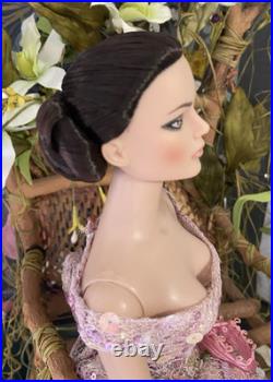 Tonner Tyler Wentworth Sydney Chase The Eyes Have It 16 doll LE200