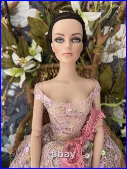 Tonner Tyler Wentworth Sydney Chase The Eyes Have It 16 doll LE200