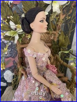 Tonner Tyler Wentworth Sydney Chase The Eyes Have It 16 doll LE200