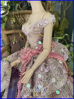 Tonner Tyler Wentworth Sydney Chase The Eyes Have It 16 doll LE200