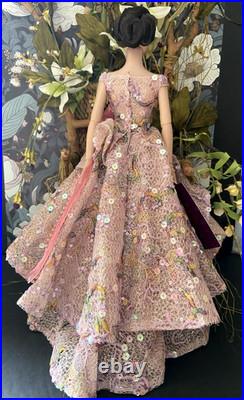 Tonner Tyler Wentworth Sydney Chase The Eyes Have It 16 doll LE200