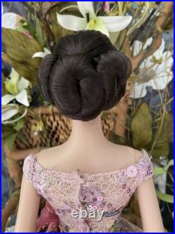 Tonner Tyler Wentworth Sydney Chase The Eyes Have It 16 doll LE200