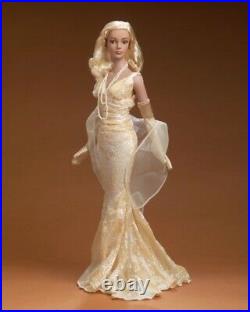 Tonner Tyler Wentworth Sydney Sheer Glamour 16 Doll MIB withbox& stand TW3201