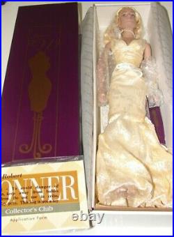 Tonner Tyler Wentworth Sydney Sheer Glamour 16 Doll MIB withbox& stand TW3201
