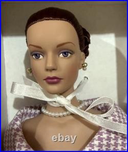 Tonner Tyler Wentworth Sydney Visits Maryhill 16 Doll Tonner Tyler Wentworth Sydney Visits Maryhill 16 Doll