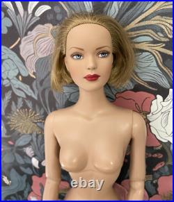 Tonner Tyler Wentworth Trends body redressed bending wrist body